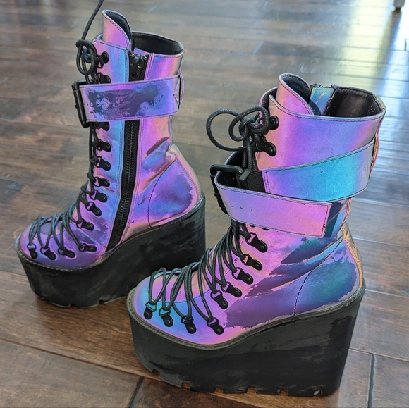 Clubexx rainbow reflective traitor boots - Picture 2 of 6